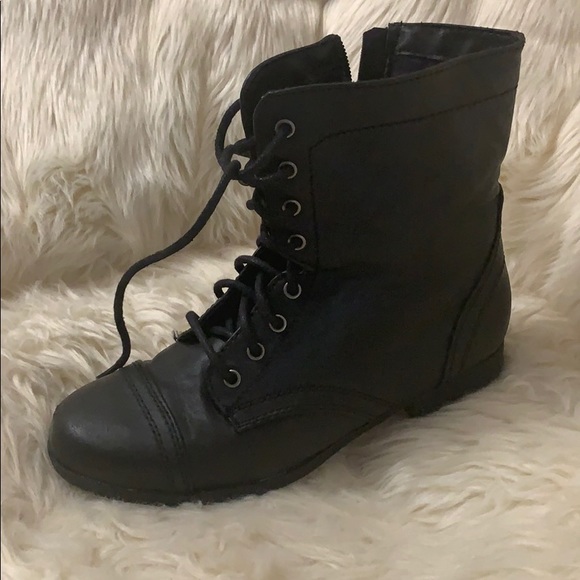 girls black combat boots - Picture 2 of 5